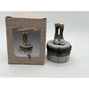 Victorian Jewelry New Box Hinged Trinket Boots Vintage Nostalgic MR1803 NEW 1999